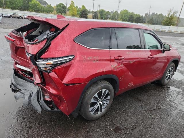 5TDHZRBHXNS171732 - 2022 TOYOTA HIGHLANDER XLE Bordeaux photo 3