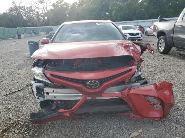 4T1G11AK1LU384879 - 2020 TOYOTA CAMRY SE RED photo 5