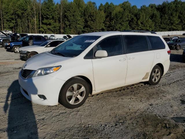 2011 TOYOTA SIENNA LE, 