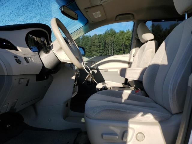 5TDKK3DCXBS136354 - 2011 TOYOTA SIENNA LE WHITE photo 7