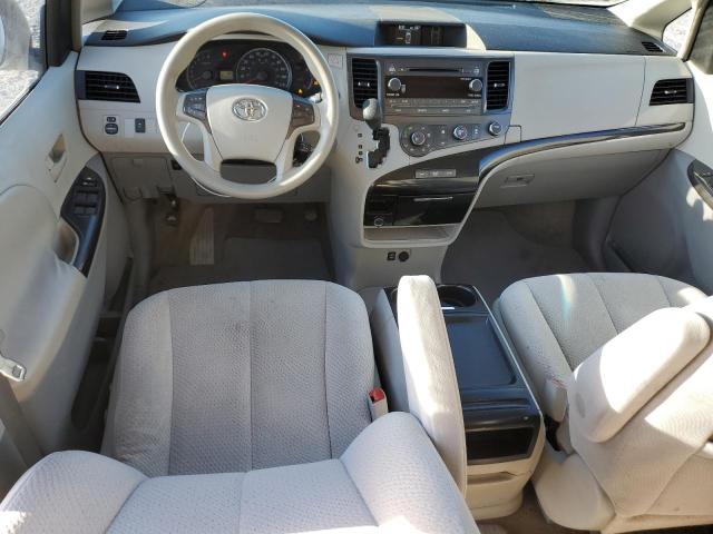 5TDKK3DCXBS136354 - 2011 TOYOTA SIENNA LE WHITE photo 8