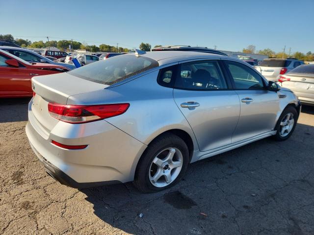 5XXGT4L34KG291980 - 2019 KIA OPTIMA LX 银色 照片 3