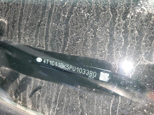 4T1C11BK5PU103380 - 2023 TOYOTA CAMRY LE Gris foto 12