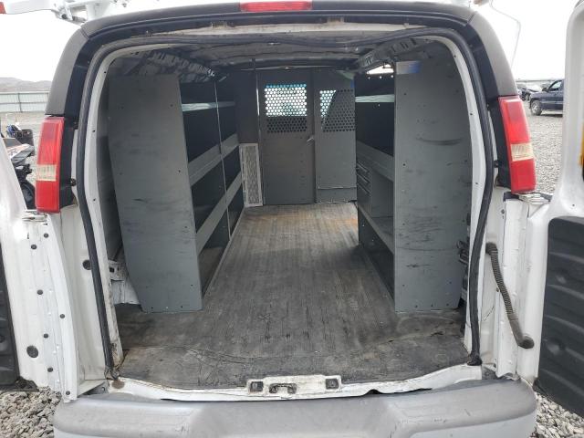 1GCFG15X971127531 - 2007 CHEVROLET EXPRESS G1 WHITE photo 10