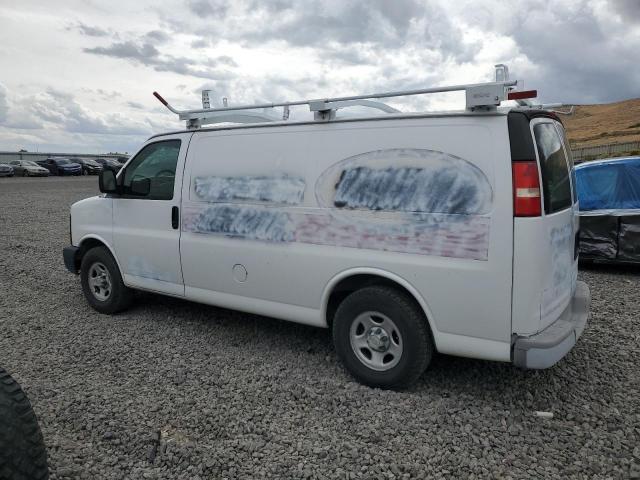 1GCFG15X971127531 - 2007 CHEVROLET EXPRESS G1 WHITE photo 2