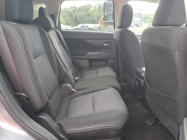 JA4AZ3A38GZ018170 - 2016 MITSUBISHI OUTLANDER SE GRAY photo 11