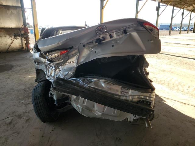 JTDEPMAE2NJ224097 - 2022 TOYOTA COROLLA LE Argent photo 6