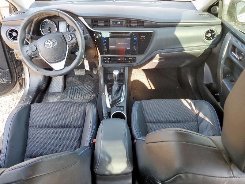 5YFBURHE5HP727427 - 2017 TOYOTA COROLLA L Մոխրագույն լուսանկար 8