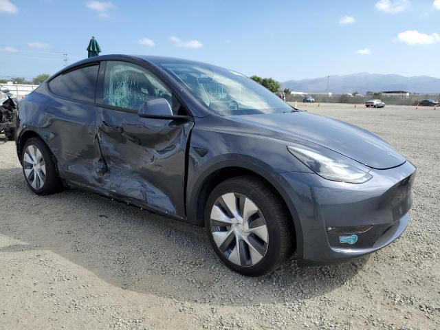 7SAYGDED9PF917678 - 2023 TESLA MODEL Y GRAY photo 4