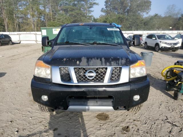 1N6BA0EC5DN305413 - 2013 NISSAN TITAN S Czarny zdjęcie 5