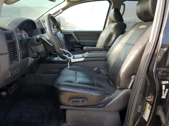 1N6BA0EC5DN305413 - 2013 NISSAN TITAN S Czarny zdjęcie 7