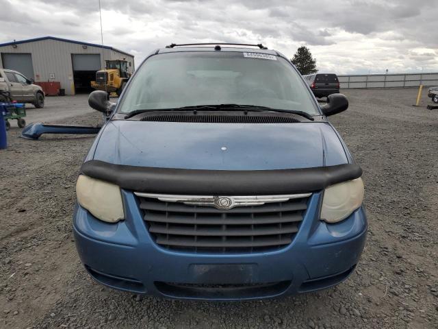 2C4GP54L75R395450 - 2005 CHRYSLER TOWN & COU TOURING أزرق صورة 5