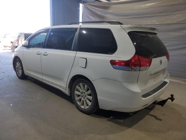 5TDJK3DC8BS025958 - 2011 TOYOTA SIENNA LE Ақ фото 2
