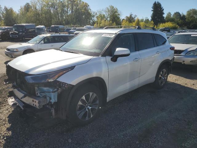 2022 TOYOTA HIGHLANDER XLE, 
