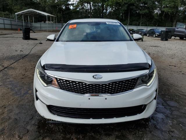 5XXGU4L34HG163714 - 2017 KIA OPTIMA EX WHITE photo 5