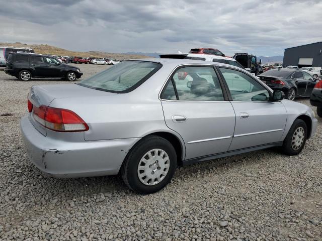 1HGCF86651A100128 - 2001 HONDA ACCORD VALUE SILVER photo 3