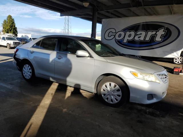 4T1BF3EK3BU777427 - 2011 TOYOTA CAMRY BASE SILVER photo 4