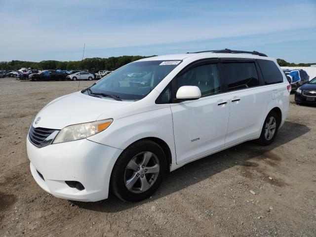 2013 TOYOTA SIENNA LE, 
