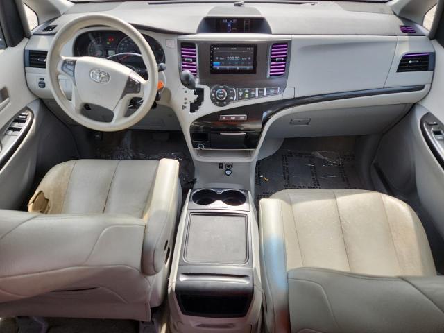 5TDKK3DC4DS304539 - 2013 TOYOTA SIENNA LE WHITE photo 8