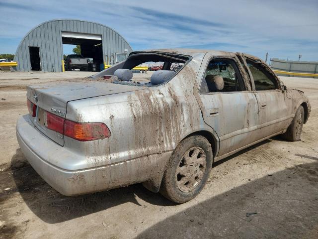 4T1BF22K11U970530 - 2001 TOYOTA CAMRY LE 银色 照片 3