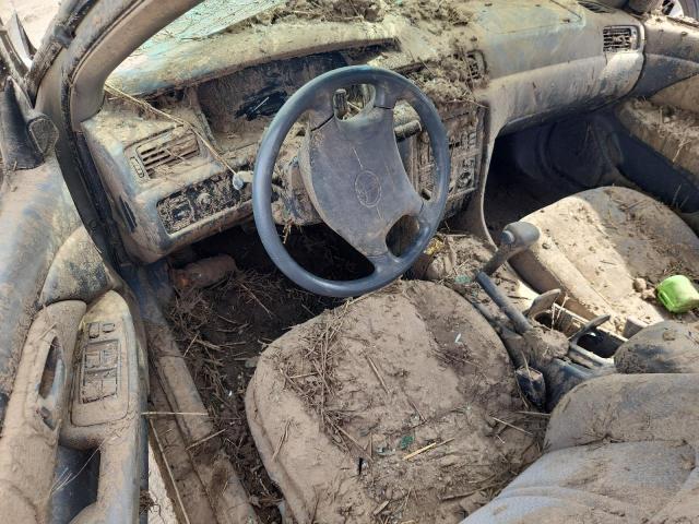 4T1BF22K11U970530 - 2001 TOYOTA CAMRY LE 银色 照片 8