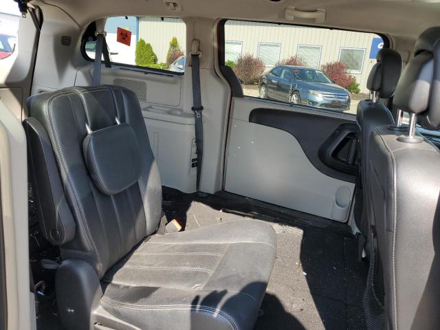 2C4RC1BG0GR239224 - 2016 CHRYSLER TOWN & COU TOURING RED photo 11