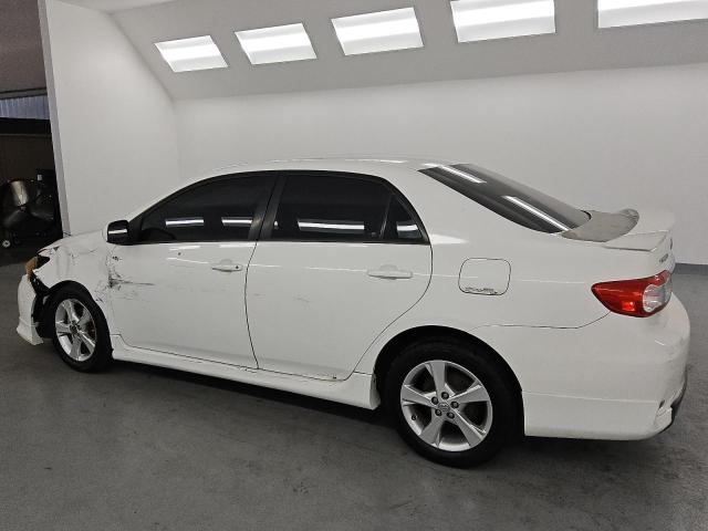 5YFBU4EE7DP080255 - 2013 TOYOTA COROLLA BASE Սպիտակ լուսանկար 2