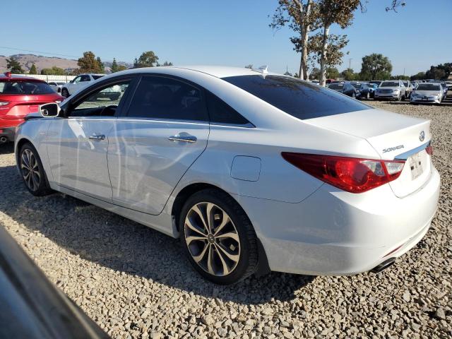 5NPEC4AB2DH665172 - 2013 HYUNDAI SONATA SE Weiß Foto 2