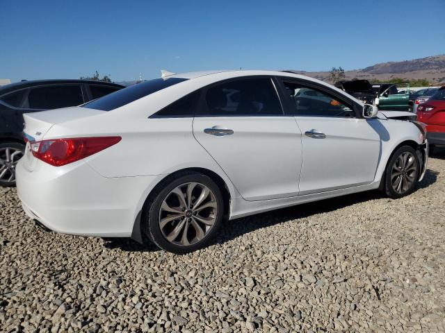 5NPEC4AB2DH665172 - 2013 HYUNDAI SONATA SE Weiß Foto 3