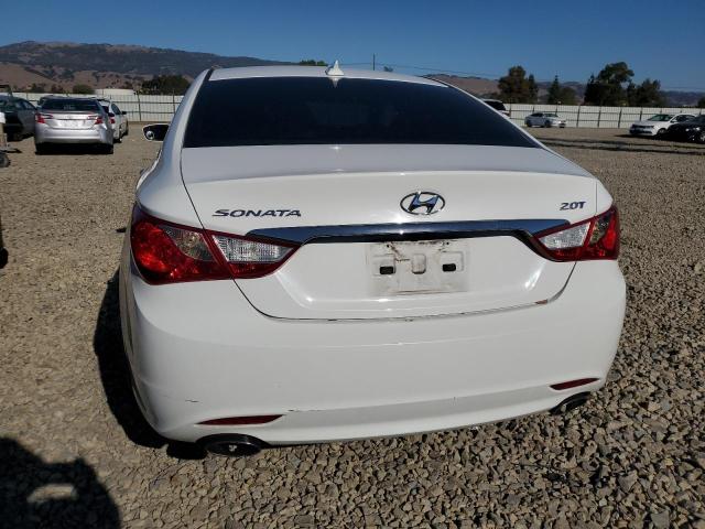 5NPEC4AB2DH665172 - 2013 HYUNDAI SONATA SE Weiß Foto 6