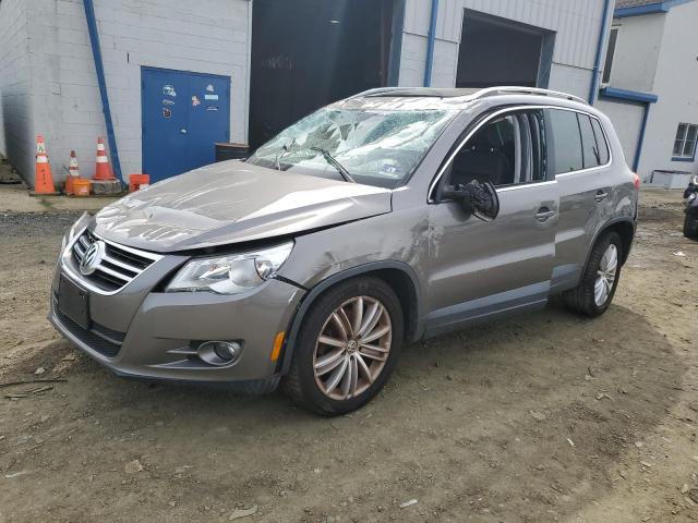 2011 VOLKSWAGEN TIGUAN S, 