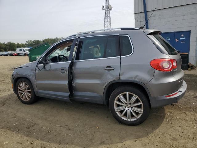 WVGBV7AX0BW516062 - 2011 VOLKSWAGEN TIGUAN S SILVER photo 2