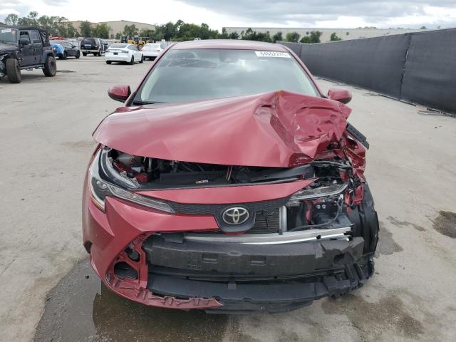 JTDEPMAE6NJ213989 - 2022 TOYOTA COROLLA LE 红色 照片 5