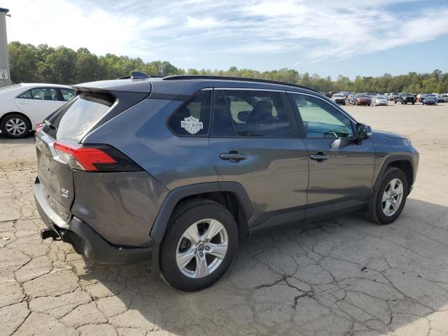 2T3P1RFV1LC125979 - 2020 TOYOTA RAV4 XLE GRAY photo 3