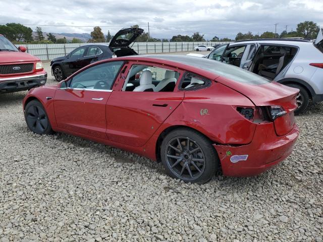 5YJ3E1EB4JF100832 - 2018 TESLA MODEL 3 წითელი ფოტო 2