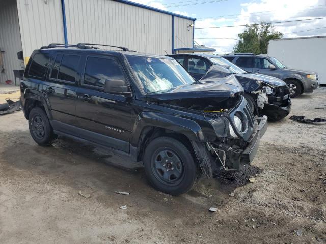 1C4NJPBA3GD700406 - 2016 JEEP PATRIOT SPORT BLACK photo 4
