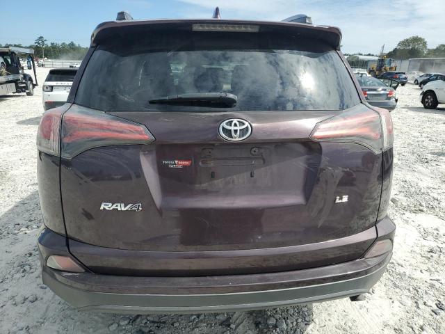 2T3ZFREV9JW439502 - 2018 TOYOTA RAV4 LE Púrpura foto 6