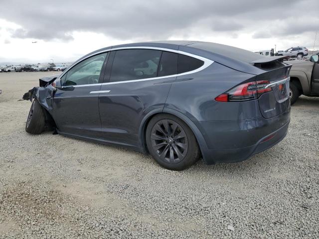 5YJXCBE21JF136877 - 2018 TESLA MODEL X Boz foto 2