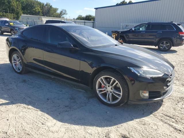 5YJSA1H15EFP29466 - 2014 TESLA MODEL S BLACK photo 4