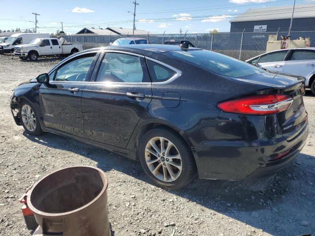 3FA6P0MUXKR155666 - 2019 FORD FUSION SEL Черный фото 2