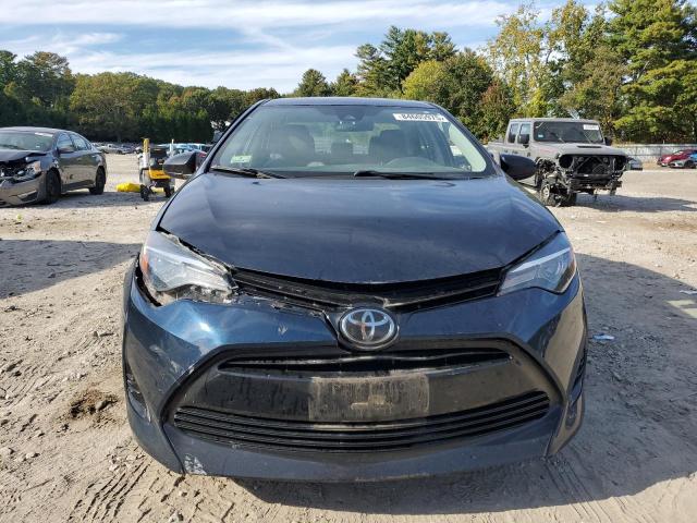 2T1BURHE4JC009261 - 2018 TOYOTA COROLLA L Көк фото 5