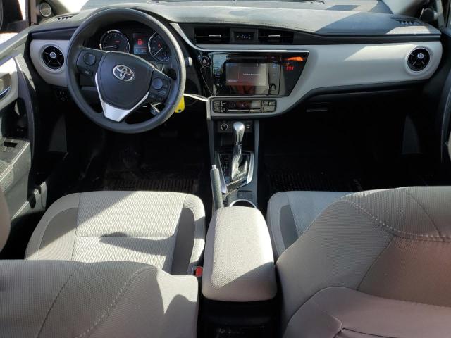 2T1BURHE4JC009261 - 2018 TOYOTA COROLLA L Көк фото 8