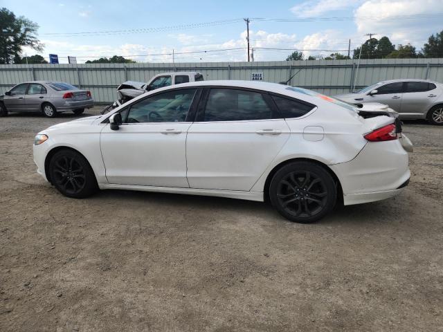 3FA6P0HD1JR223054 - 2018 FORD FUSION SE WHITE photo 2