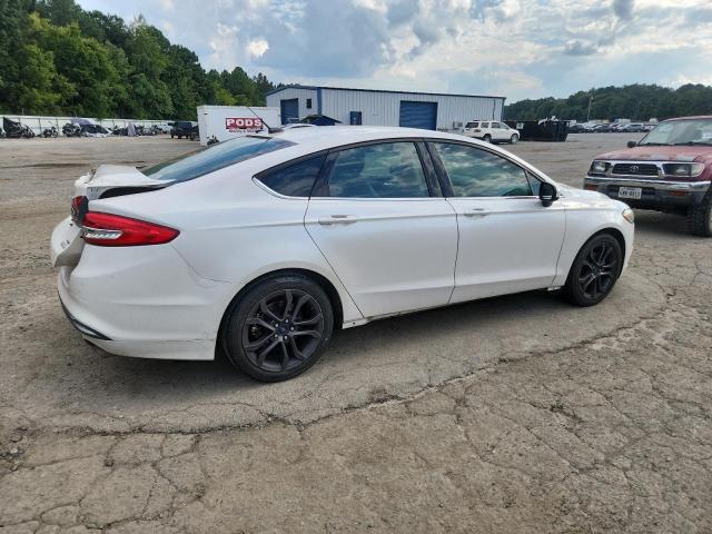 3FA6P0HD1JR223054 - 2018 FORD FUSION SE WHITE photo 3