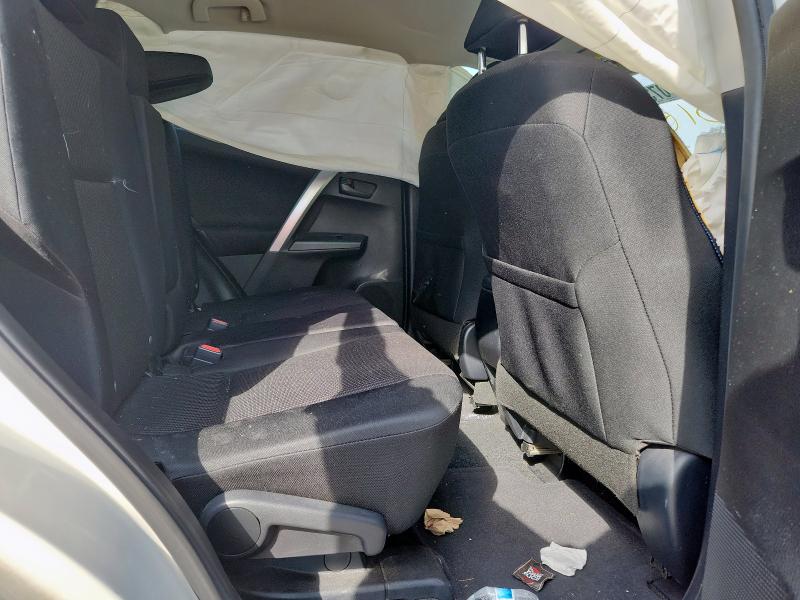 JTMZFREV4JJ734974 - 2018 TOYOTA RAV4 LE WHITE photo 10