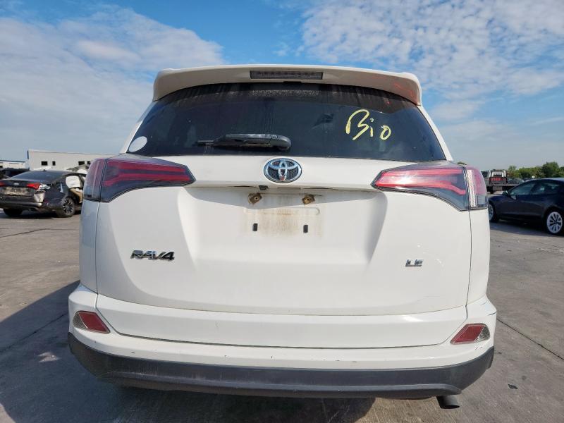 JTMZFREV4JJ734974 - 2018 TOYOTA RAV4 LE WHITE photo 6