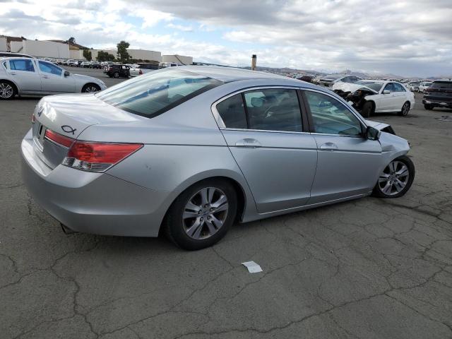 1HGCP2F44CA187211 - 2012 HONDA ACCORD LXP 银色 照片 3