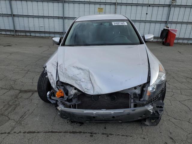1HGCP2F44CA187211 - 2012 HONDA ACCORD LXP 银色 照片 5