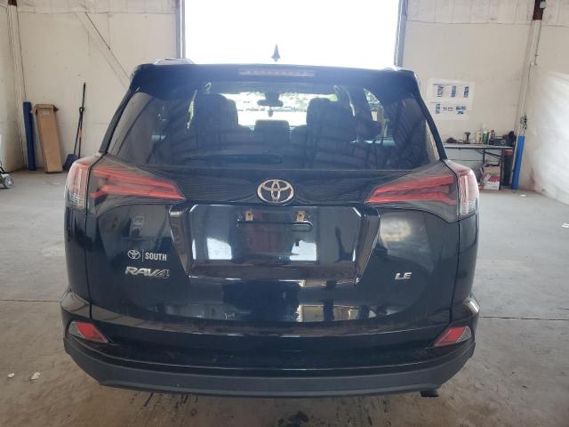 2T3ZFREV8HW389329 - 2017 TOYOTA RAV4 LE შავი ფოტო 6