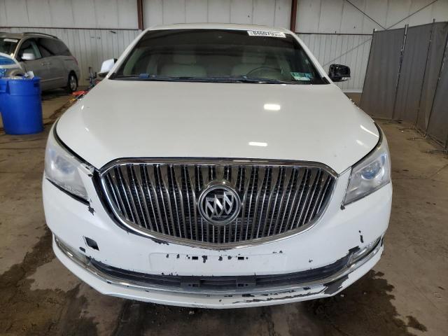 1G4GB5G38GF284969 - 2016 BUICK LACROSSE WHITE photo 5